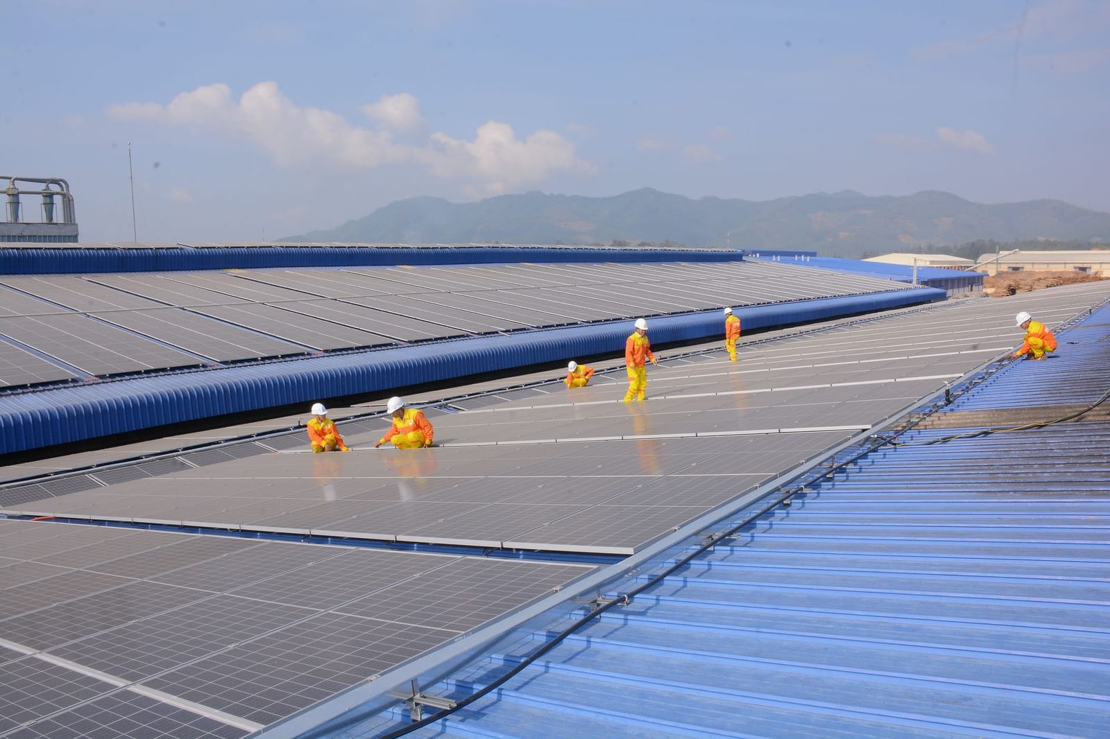 Commercial solar panels for gyms installation, UK rooftop